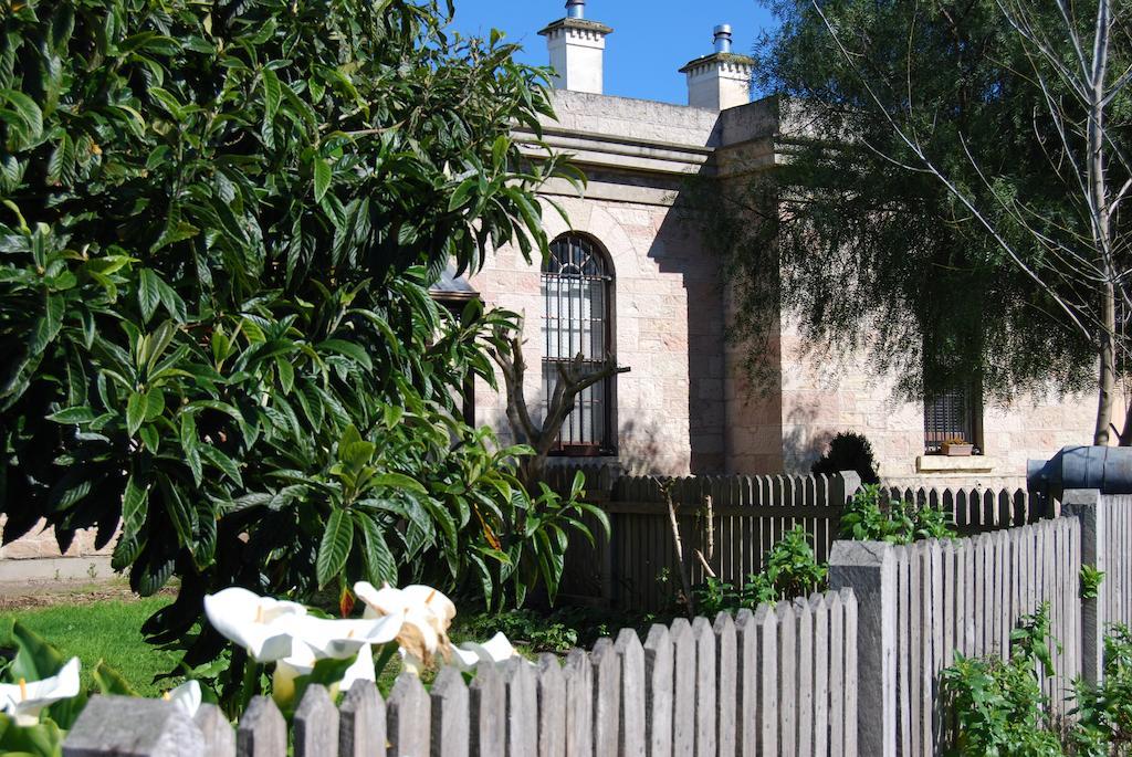 The Old Mount Gambier Gaol Hotel ภายนอก รูปภาพ