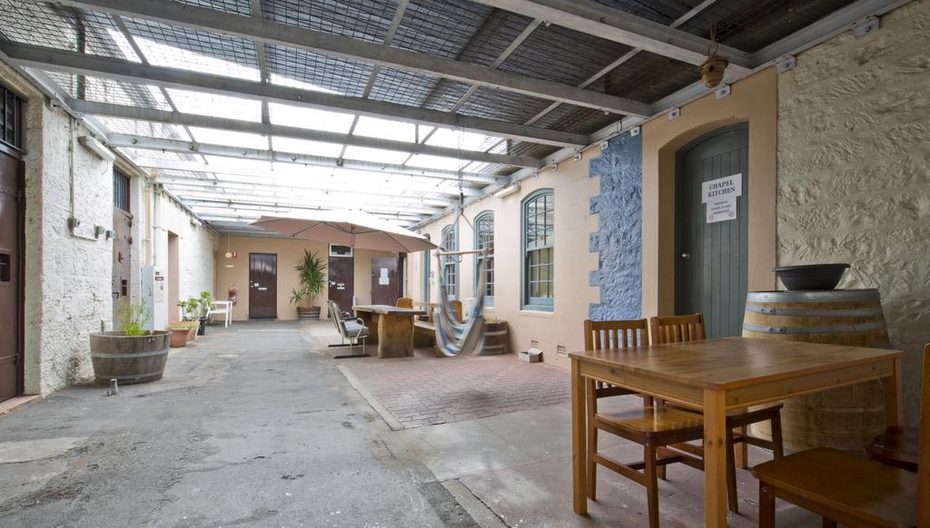 The Old Mount Gambier Gaol Hotel ภายนอก รูปภาพ
