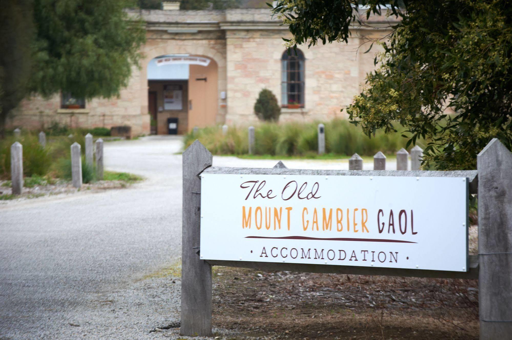 The Old Mount Gambier Gaol Hotel ภายนอก รูปภาพ