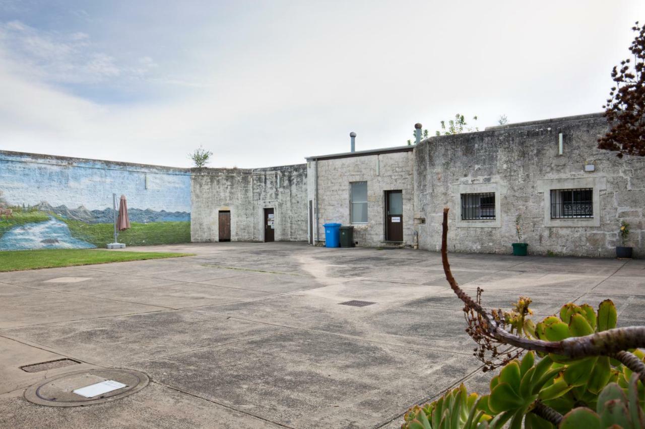 The Old Mount Gambier Gaol Hotel ภายนอก รูปภาพ